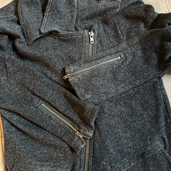 CAbi Gray Blazer Asymmetrical Zip-Up Jacket - Picture 7 of 8